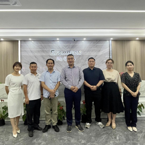 熱烈歡迎韓國(guó)客戶蒞臨逸云天實(shí)地考察，共商合作大計(jì)！