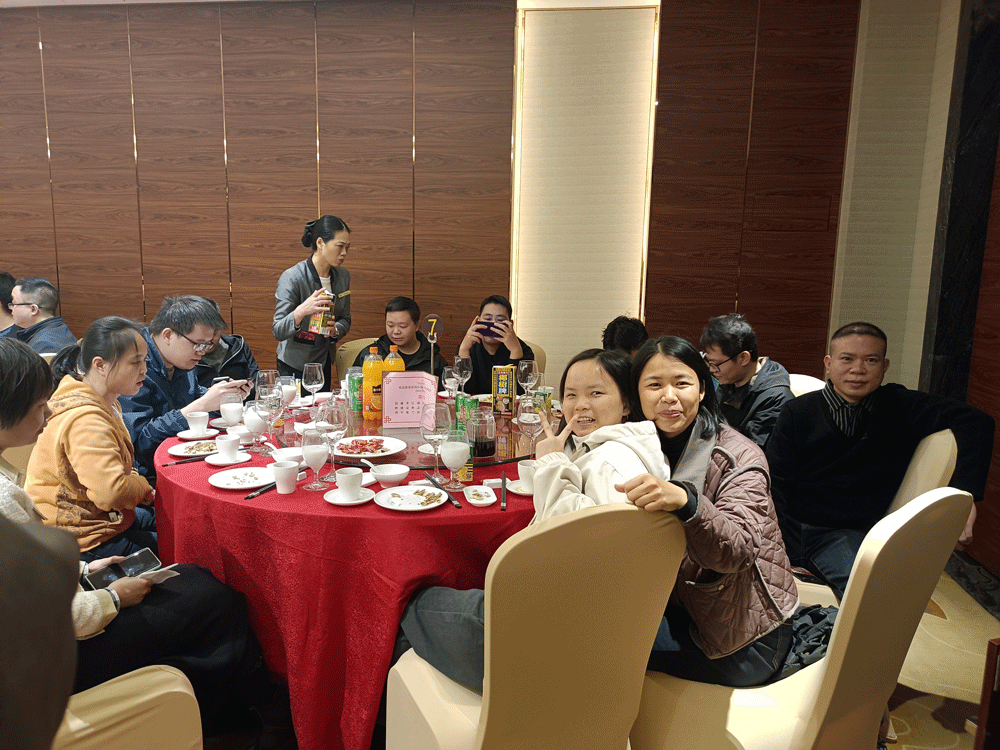 新程啟航，逸云天2025新年聯(lián)歡盛典圓滿結(jié)束